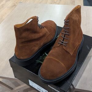 $495 Mens Magnanni "Polar" Lace Up Suede Boots Cognac